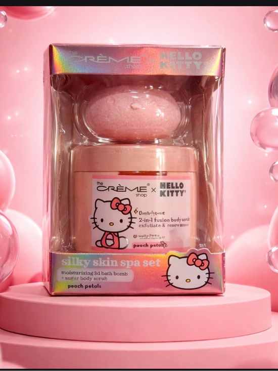 Hello Kitty Other - CRÈME Hello Kitty silky Skin spa set bath bomb & sugarBody  Scrub